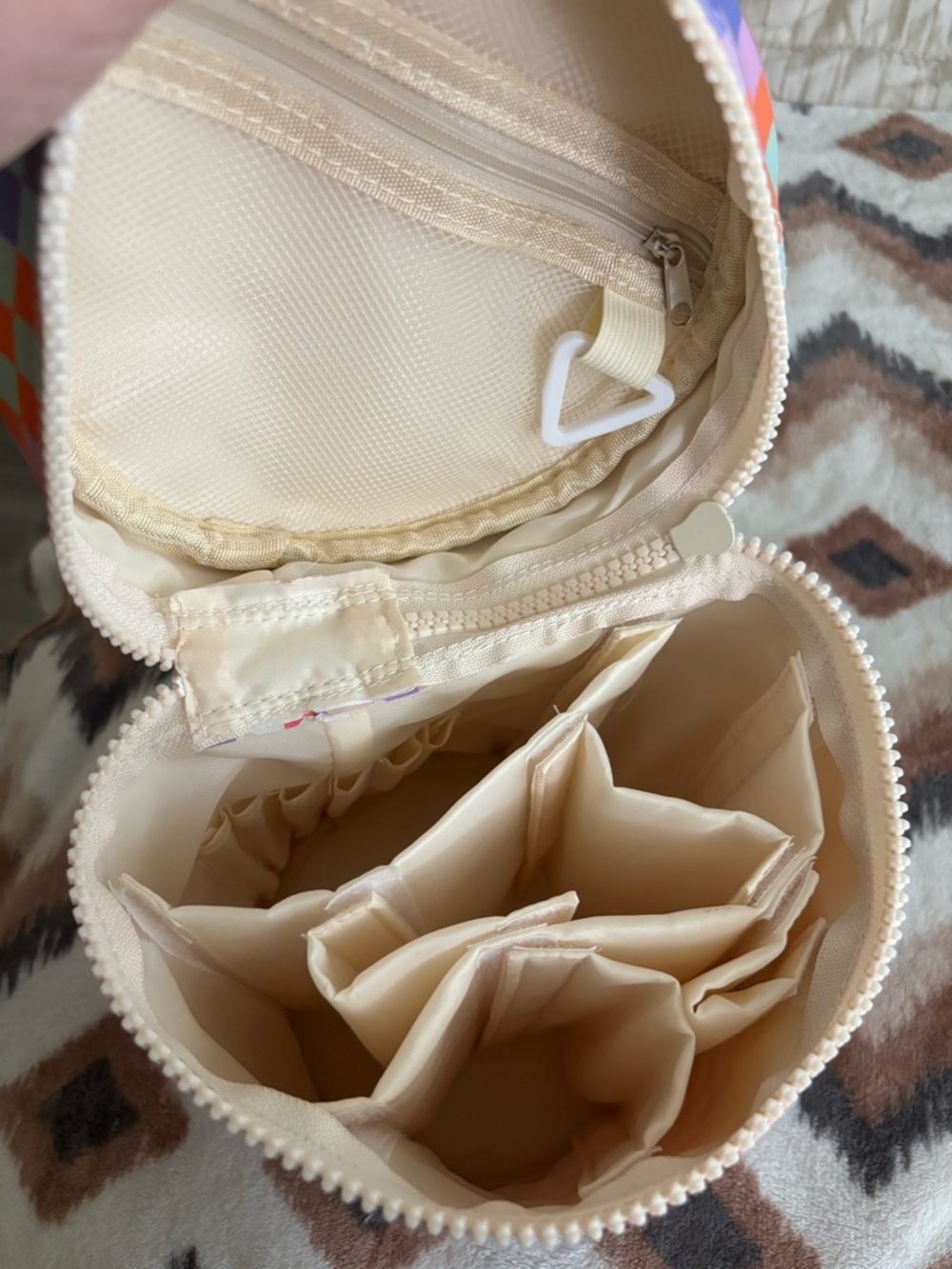 Barrel Toiletry Bag - Picture 3 of 6